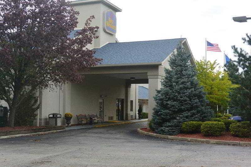 Quality Inn Austintown-Youngstown West Exterior photo